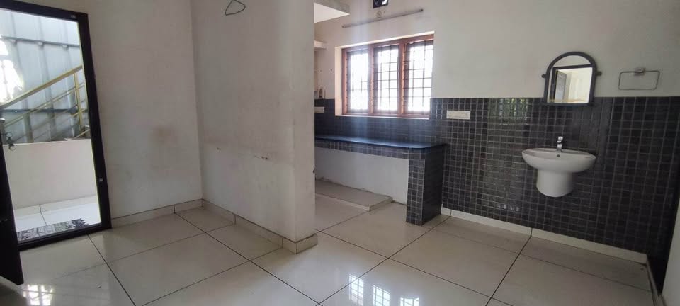 2BHK House For Rent In Vyttila, Kochi